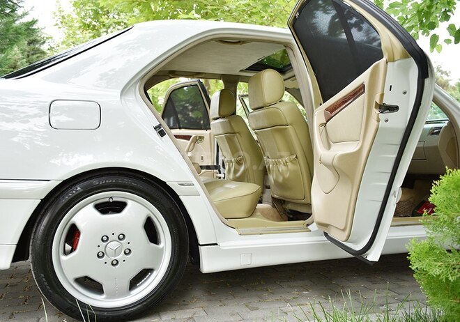 Mercedes C 230 1998, 285,000 km - 2.3 l - İmişli