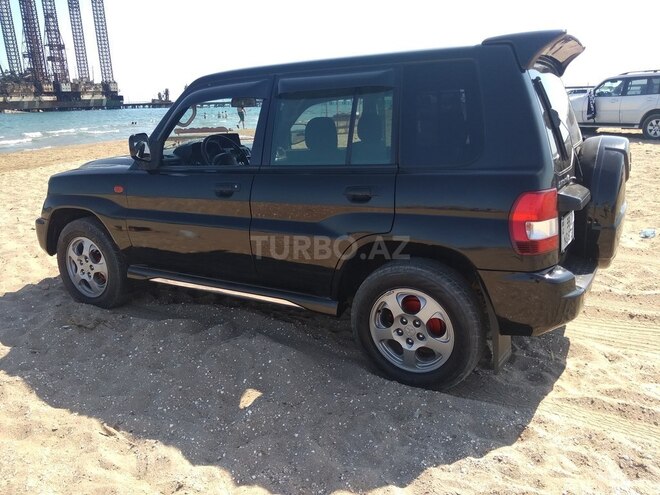 Mitsubishi Pajero io 2000, 253,000 km - 2.0 л - Bakı