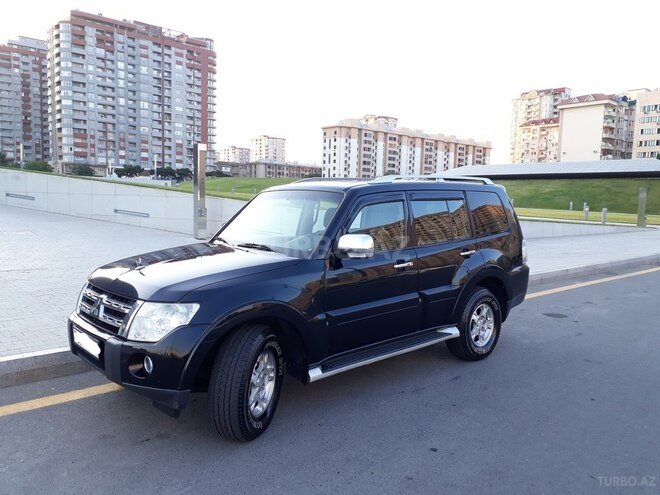 Mitsubishi Pajero 2007, 142,500 km - 3.0 l - Bakı