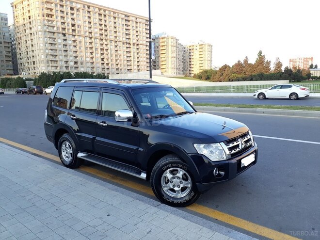 Mitsubishi Pajero 2007, 142,500 km - 3.0 l - Bakı