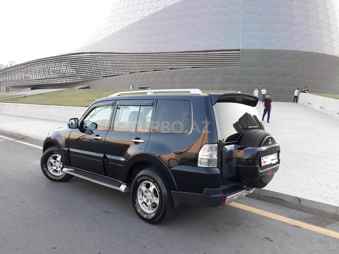 Mitsubishi Pajero 2007, 142,500 km - 3.0 l - Bakı