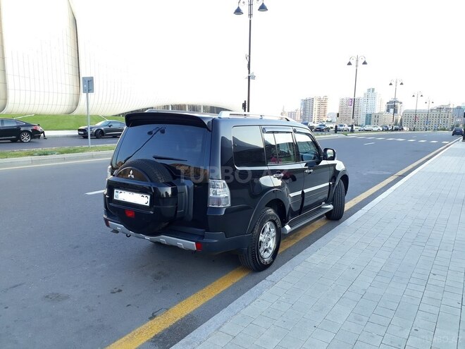 Mitsubishi Pajero 2007, 142,500 km - 3.0 l - Bakı