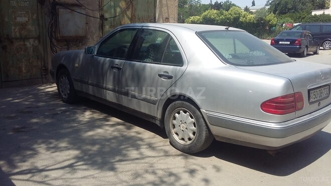 Mercedes E 230 1996, 349,039 km - 2.3 l - Sumqayıt
