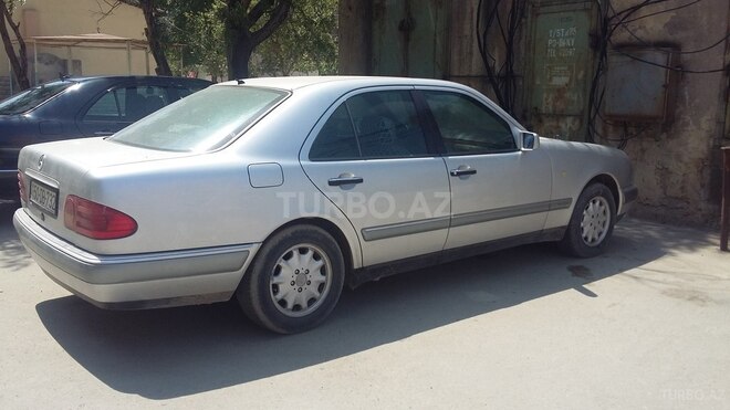Mercedes E 230 1996, 349,039 km - 2.3 l - Sumqayıt