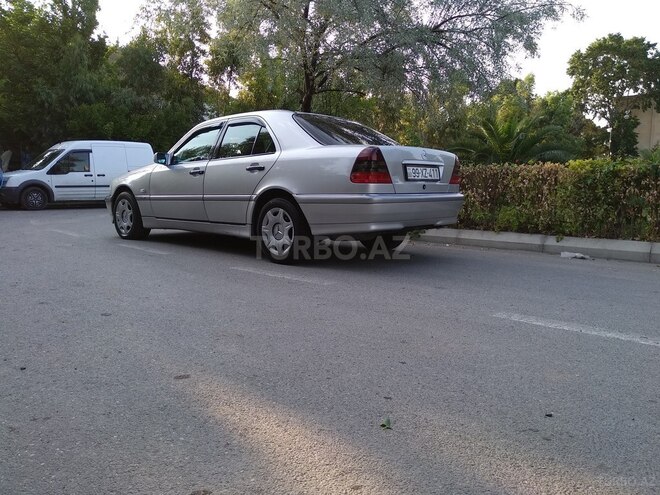 Mercedes C 240 1998, 237,000 km - 2.4 l - Sumqayıt