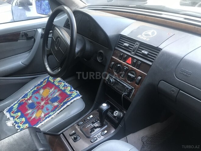Mercedes C 230 1998, 189,000 km - 2.3 l - Bakı