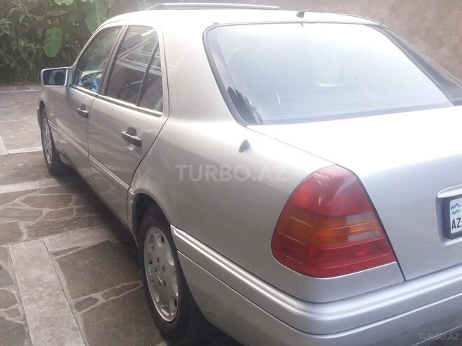 Mercedes C 180 1995, 385,000 km - 1.8 л - Tovuz