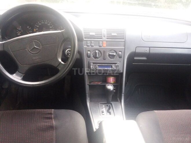 Mercedes C 180 1995, 385,000 km - 1.8 л - Tovuz