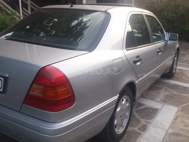 Mercedes C 180 1995, 385,000 km - 1.8 л - Tovuz