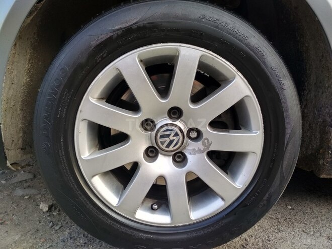 Volkswagen Passat 2002, 213,000 km - 1.8 l - İsmayıllı