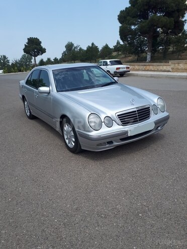 Mercedes E 200 2000, 178,700 km - 2.0 l - Gəncə