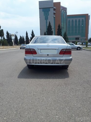 Mercedes E 200 2000, 178,700 km - 2.0 l - Gəncə