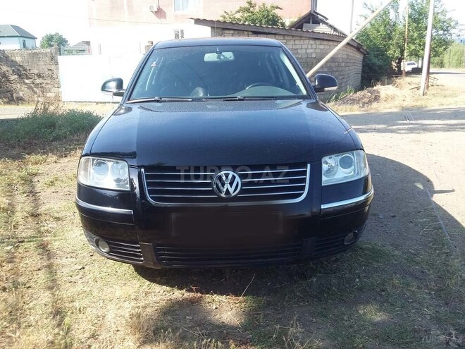 Volkswagen Passat 2004, 86,000 km - 2.8 l - Lənkəran