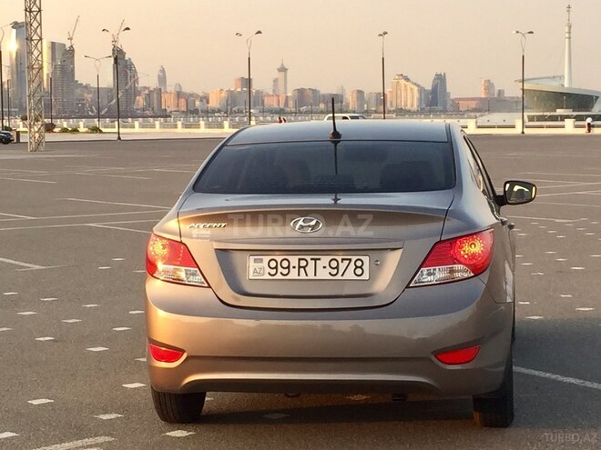 Hyundai Accent 2011, 108,000 km - 1.6 l - Bakı