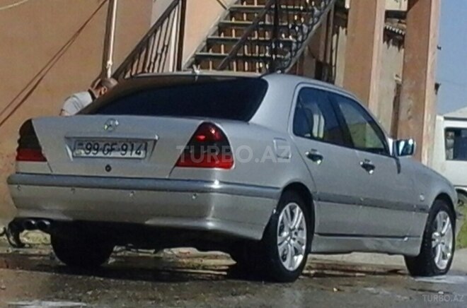 Mercedes C 240 2000, 213,000 km - 2.4 л - Bakı