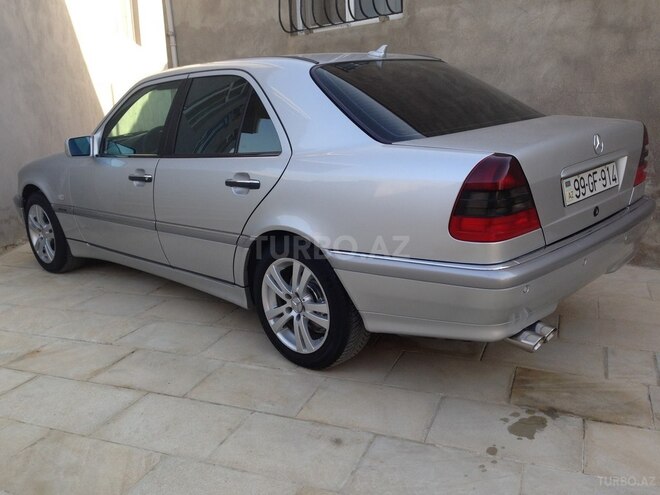 Mercedes C 240 2000, 213,000 km - 2.4 л - Bakı