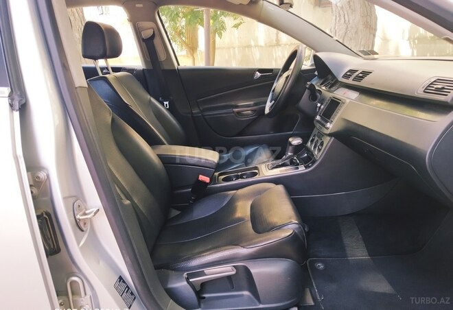 Volkswagen Passat 2005, 260,000 km - 2.0 л - Bakı