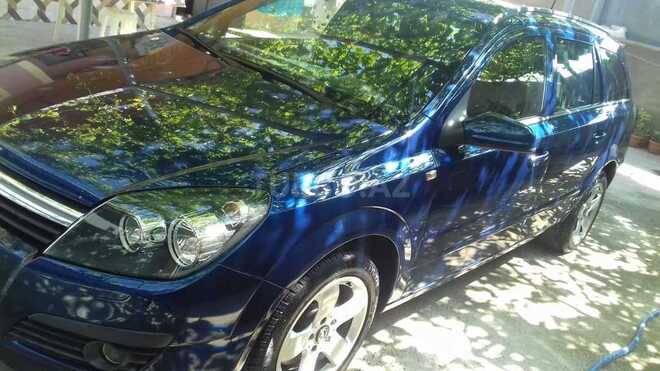 Opel Astra 2006, 240,000 km - 1.9 л - Bakı