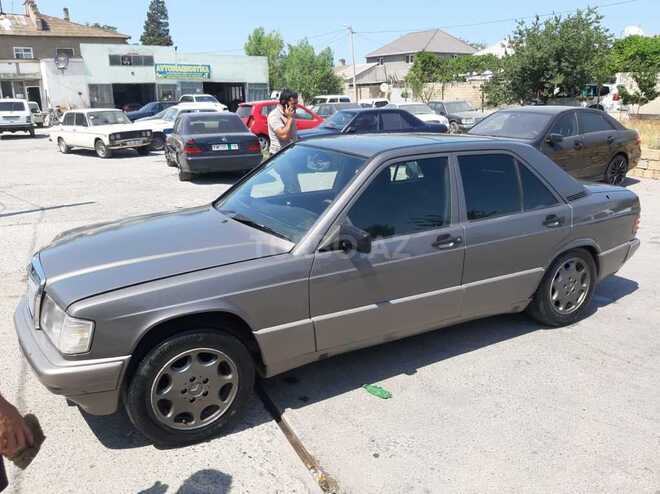 Mercedes 190 1992, 280,000 km - 2.0 l - Sumqayıt