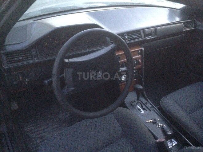 Mercedes E 200 1990, 456,332 km - 0.2 l - Bakı