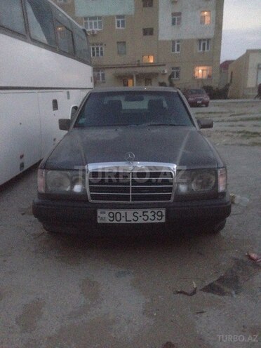 Mercedes E 200 1990, 456,332 km - 0.2 l - Bakı