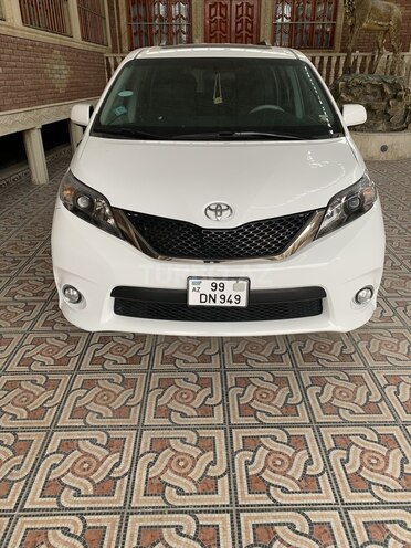 Toyota Sienna 2011, 40,000 km - 3.5 л - Gəncə