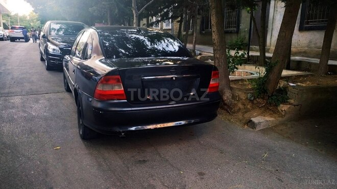 Opel Vectra 1996, 376,000 km - 1.6 л - Bakı