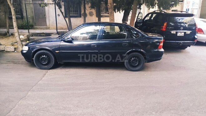 Opel Vectra 1996, 376,000 km - 1.6 л - Bakı