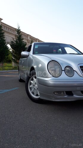 Mercedes E 200 2000, 135,058 km - 2.0 l - Gəncə