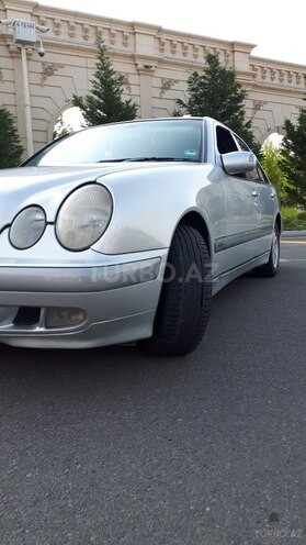 Mercedes E 200 2000, 135,058 km - 2.0 l - Gəncə