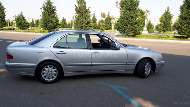 Mercedes E 200 2000, 135,058 km - 2.0 l - Gəncə