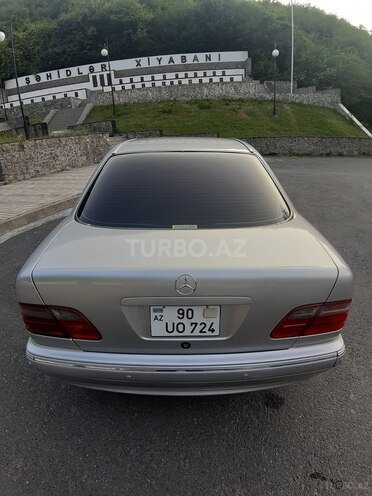 Mercedes E 240 2000, 306,818 km - 2.6 l - Şəki