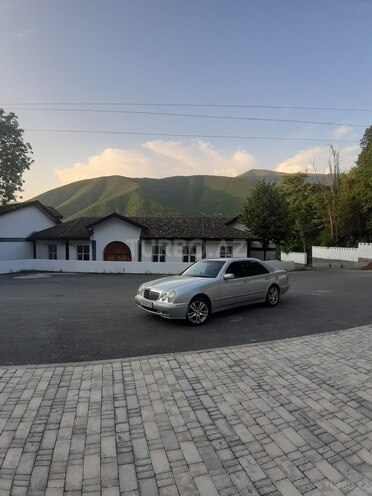Mercedes E 240 2000, 306,818 km - 2.6 l - Şəki