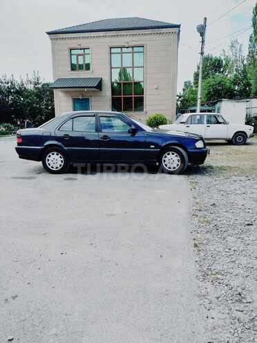 Mercedes C 200 1999, 287,000 km - 0.2 л - Qax