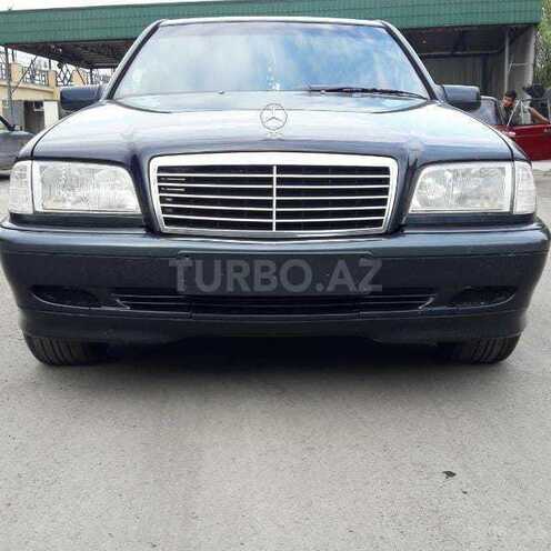 Mercedes C 200 1999, 287,000 km - 0.2 л - Qax