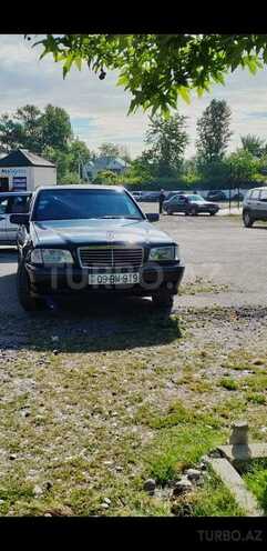 Mercedes C 200 1999, 287,000 km - 0.2 л - Qax