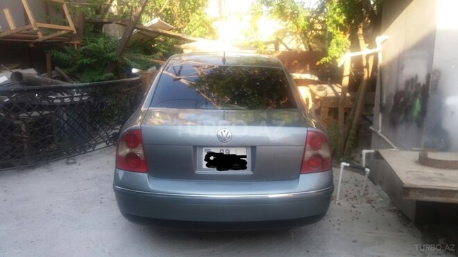 Volkswagen Passat 2003, 215,000 km - 1.8 л - Bakı