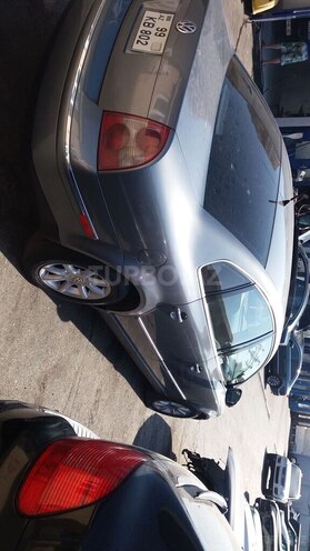 Volkswagen Passat 2003, 215,000 km - 1.8 л - Bakı
