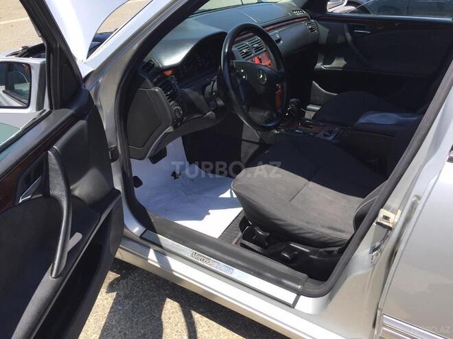Mercedes E 220 2000, 340,000 km - 2.2 l - Bakı