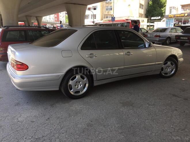 Mercedes E 220 2000, 340,000 km - 2.2 l - Bakı