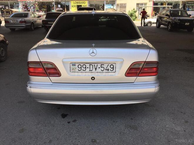 Mercedes E 220 2000, 340,000 km - 2.2 l - Bakı