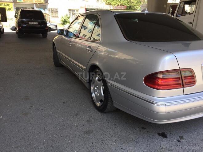 Mercedes E 220 2000, 340,000 km - 2.2 l - Bakı