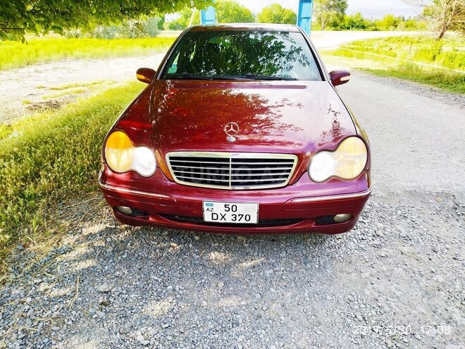 Mercedes C 240 2002, 400,000 km - 2.4 л - Ucar