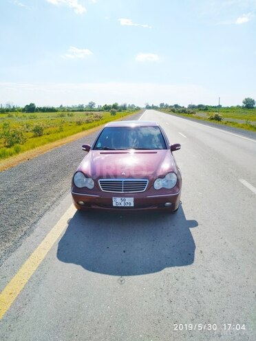 Mercedes C 240 2002, 400,000 km - 2.4 л - Ucar