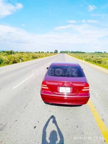 Mercedes C 240 2002, 400,000 km - 2.4 л - Ucar