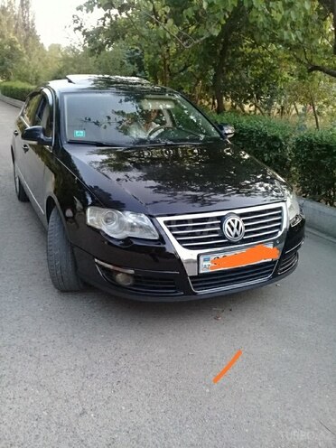 Volkswagen Passat 2007, 280,000 km - 0.2 л - Yevlax