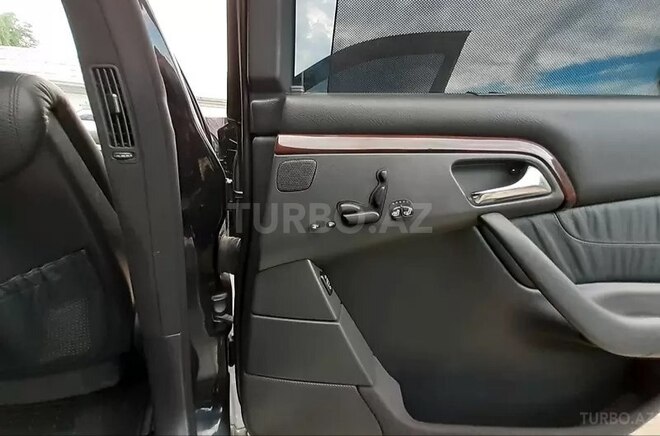Mercedes S 320 2003, 198,000 km - 3.2 l - Bakı