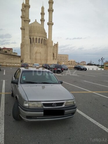 Opel Vectra 1995, 32,560 km - 2.0 l - Bakı