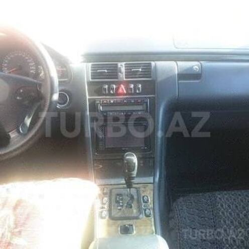 Mercedes C 220 2002, 10,654 km - 2.2 л - Bakı