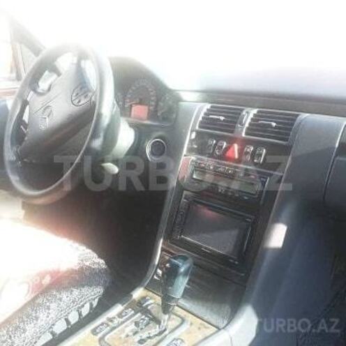 Mercedes C 220 2002, 10,654 km - 2.2 л - Bakı